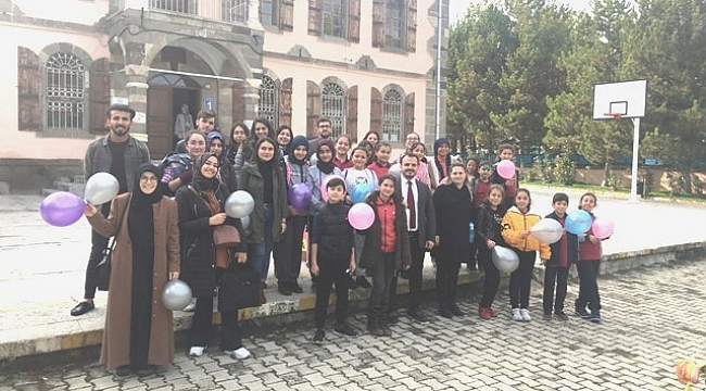 Akü’lü gençler kodlama eğitimi alıyor