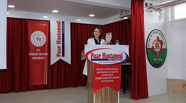Fuar Hastanesi seminerlere devam ediyor