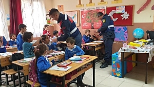 Jandarma öğrencilere Trafik semineri verdi