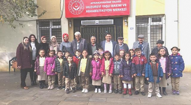 Öğrenciler gönül aldı