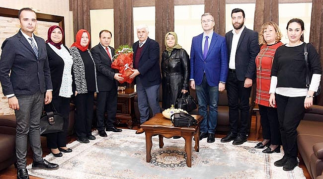 Rektör Karakaş Kent Konseyi yetkililerini kabul etti