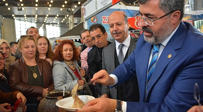 Şuhut Belediyesi açılışa damgasını vurdu