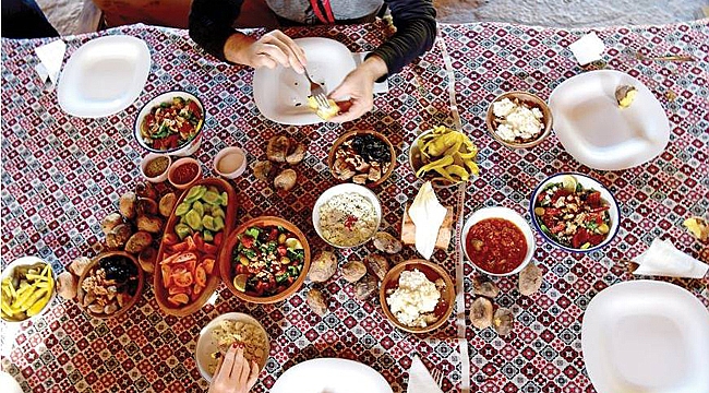 Afyon mutfağı gökyüzünde