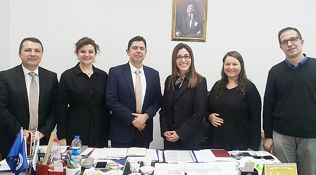 AKADEMİSYENLER TOPLANTIYA KATILDI