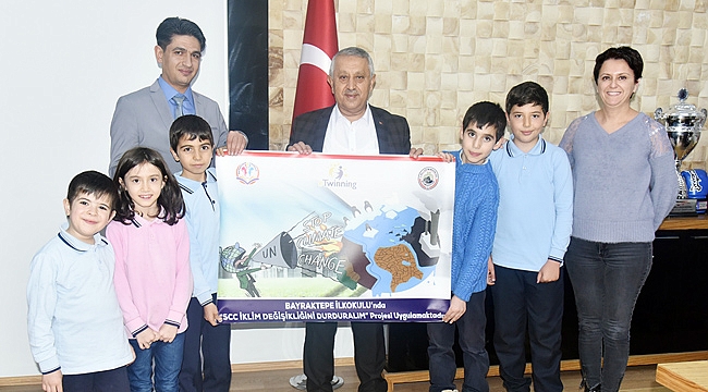 BAYRAKTEPE İLKOKULU'NDAN BAŞKAN ZEYBEK'E ZİYARET