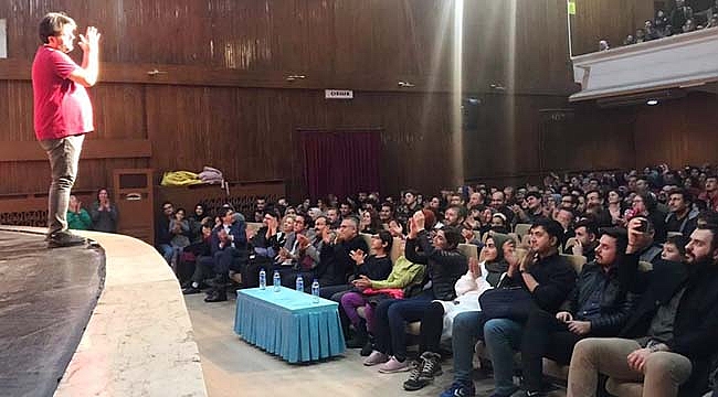 “Darısı Başımıza” tekrar sahnede