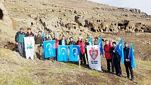 Doğu Türkistan'daki Uygur Türkleri'ne destek