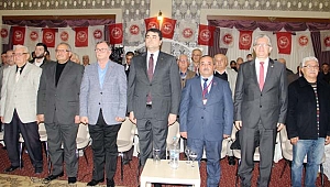 DP’DE BAYRAK DEĞİŞİMİ
