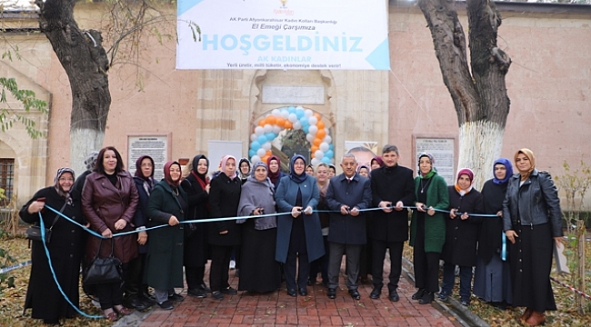 “Eskiden elma portakal vardı, şimdi İHA, SİHA var”