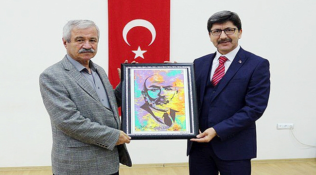 "HAKKIN SESİ MEHMET AKİF" TEMALI KONFERANS DÜZENLENDİ