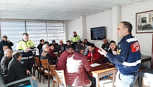 Jandarma servis sürücülerine eğitim semineri verdi