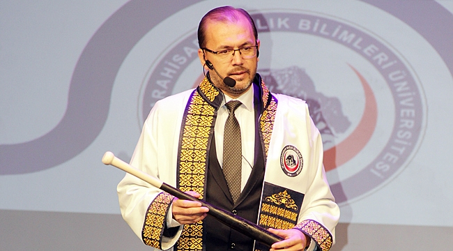 “KADIN BAŞ TACIMIZDIR”