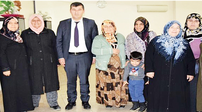 MAHALLE SAKİNLERİNDEN BAŞKAN ATLI’YI ZİYARET ETTİ