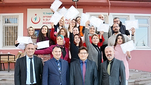 SAĞLIK PERSONELLERİ İNGİLİZCE KURSUNU TAMAMLADI