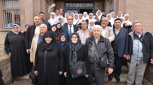 UMRE YOLCULARIMIZI DUALARLA UĞURLADIK