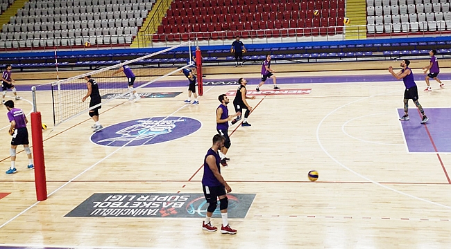 VOLEYBOLDA RAKİP İSTANBUL