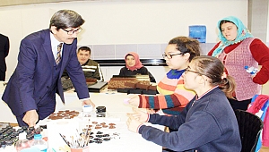 Yalçın, öğrencilerle sohbet etti