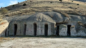 YEDİKAPILAR YERALTI ŞEHRİ TURİZMİ BEKLİYOR