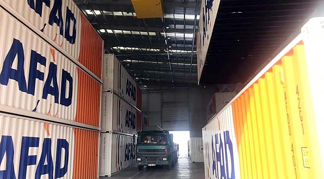 AFYON’DAN ELAZIĞ’A 16 TIR ÇADIR