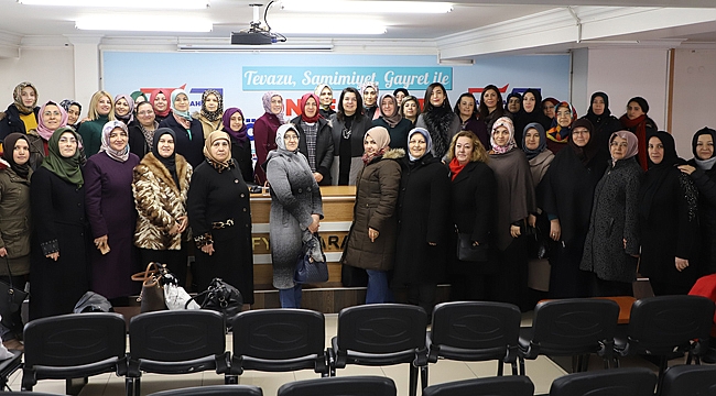 AK KADINLAR BİR ARAYA GELDİ
