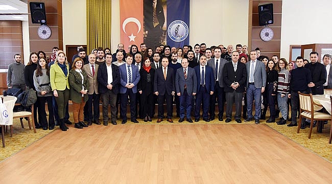 AKÜ GAZETECİLERİ AĞIRLADI