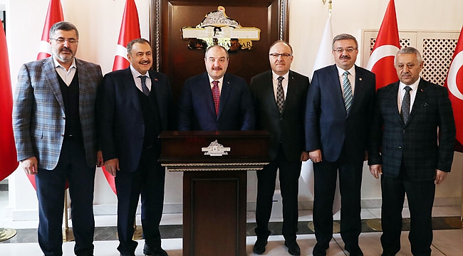 BAKAN VARANK, VALİ TUTULMAZ VE BAŞKAN ZEYBEK'İ ZİYARET ETTİ