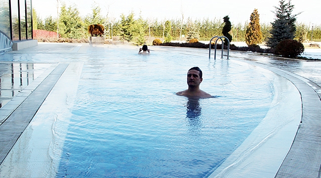EKSİ 10 DERECEDE TERMAL HAVUZ KEYFİ