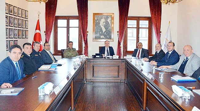 “EL BİRLİĞİ İLE ÜSTESİNDEN GELECEĞİZ”