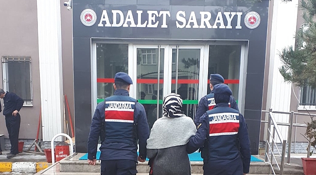 FETÖ’DEN ARANAN KADIN YAKALANDI