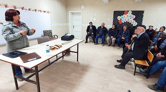 İHSANİYE’DEKİ ÇİFTÇİLER DESTEK KONUSUNDA BİLGİLENDİRİLDİ