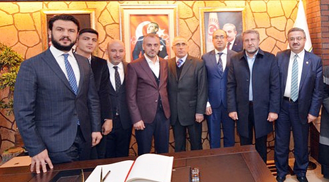 SANDIKLI'DA AK PARTİ GENEL BAŞKAN YARDIMCISINA SEVGİ SELİ