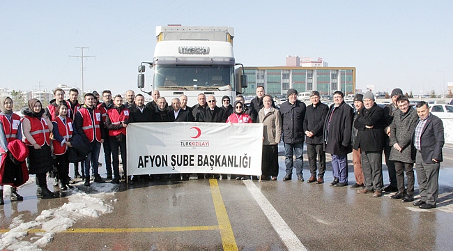 SURİYE'YE BİR TIR UN GÖNDERİLDİ