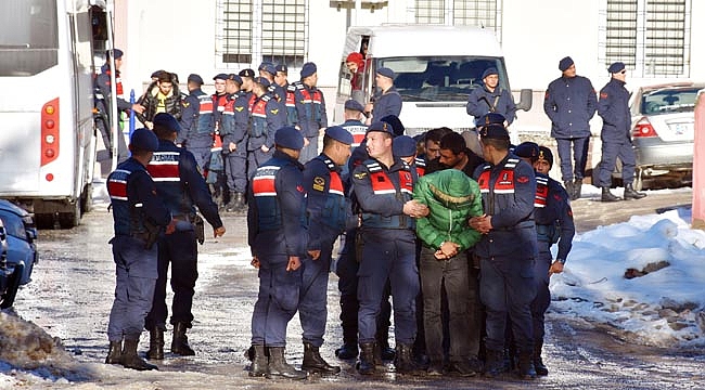 UYUŞTURUCU OPERASYONU: 25 GÖZALTI