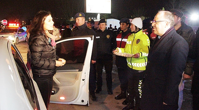 VALİ TUTULMAZ'DAN YILBAŞINDA ASAYİŞ ZİYARETİ