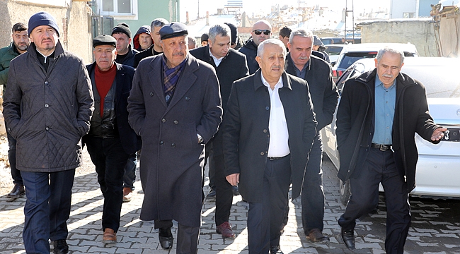 ZEYBEK, SORUNLARI YERİNDE GÖRDÜ