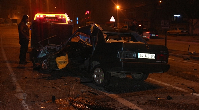 Ambulans kaza yaptı, yaralılar var