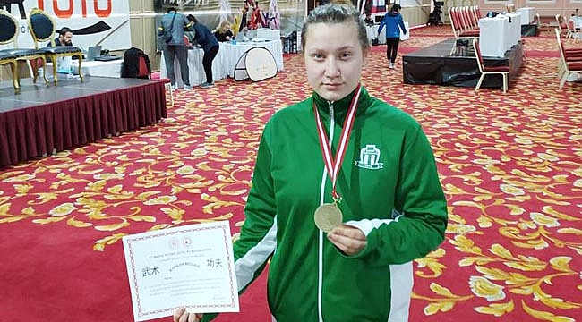 ANTALYA’DA AFYON RÜZGARI ESTİ