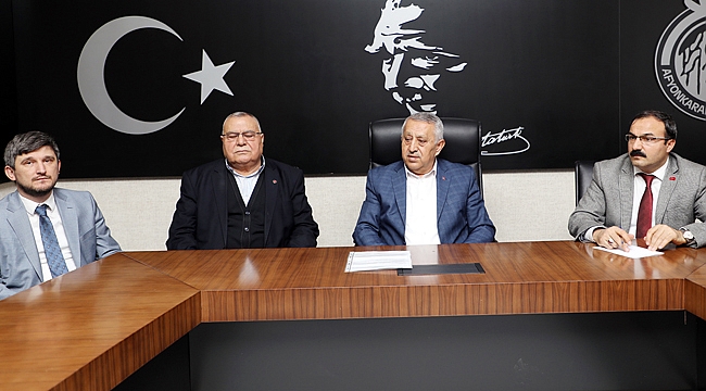 BAŞKAN ZEYBEK SORUNLARI DİNLEDİ