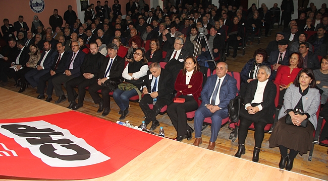 CHP il Başkanını seçmek için sandığa gidiyor