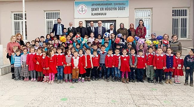 KÖY OKULLARININ EKSİKLERİNİ YERİNDE TESPİT ETTİ