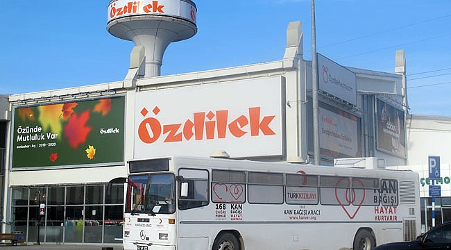 ÖZDİLEK’TEN KIZILAY’A KAN DESTEĞİ
