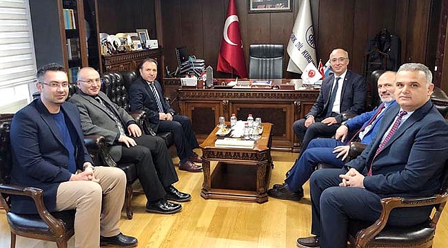 REKTÖR KARAKAŞ’TAN, TDK BAŞKANI GÜLSEVİN’E ZİYARET
