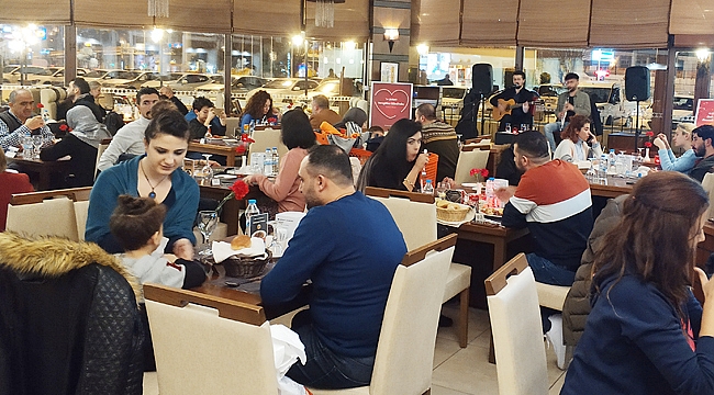 ROMANTİK ÇİFTLER ÖZDİLEK’TE BULUŞTU