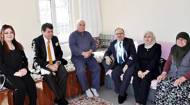 VALİ TUTULMAZ, ŞEHİT AİLELERİ UNUTMADI