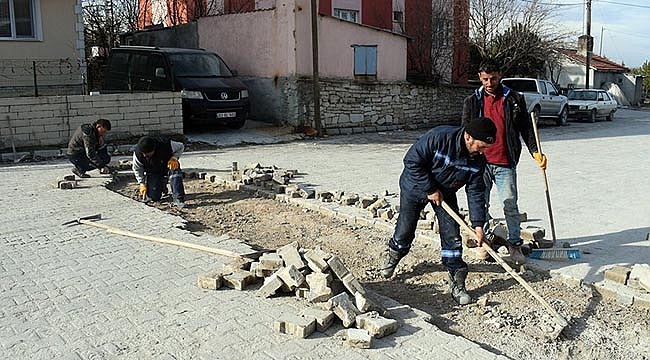 YOL İYİLEŞTİRME ÇALIŞMALARI SÜRÜYOR