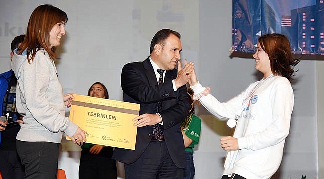 BİLİM KAHRAMANLARI BULUŞTU