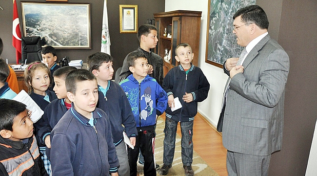 EĞİTİM YARDIMINA DEVAM EDİYOR