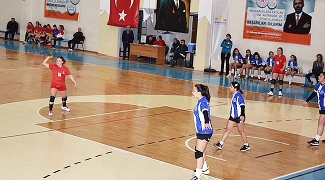 HENTBOL GRUP MÜSABAKALARINA EV SAHİPLİĞİ YAPACAK