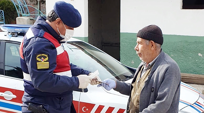 JANDARMA ELDİVEN DAĞITTI