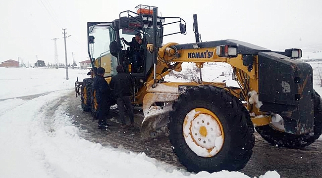 KAPANAN KÖY YOLLARI ULAŞIMA AÇILDI
